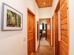 Teal Lodge