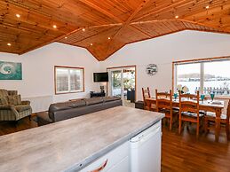 Teal Lodge