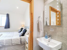 Mandarin Cottage