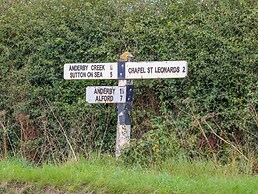 Moggs Retreat