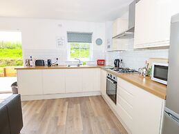 6 Yarmouth Cottages