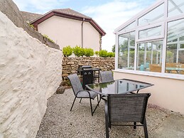 Mossley Cottage