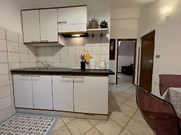 Rooms & Apartments Villa Town Gate