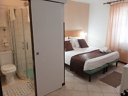 Rooms & Apartments Villa Town Gate