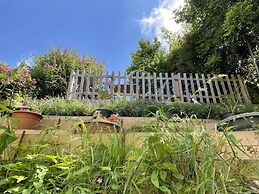 Tilly's Cottage