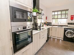 2 Ings Avenue