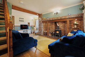 Manor Cottage