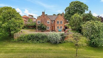 Manor Cottage