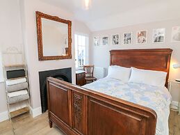 3 Elm Cottage