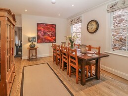 11 Marine Terrace