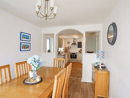 Crows Nest - Rhosneigr
