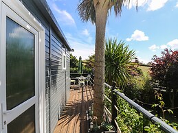Palm Lodge
