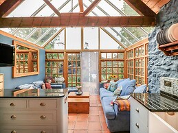 King Charles Cottage