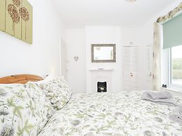 Lowena Cottage