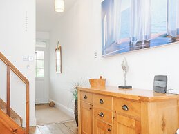 Lowena Cottage