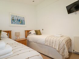 6 Valley View