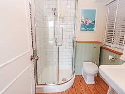 34b Clarence Street