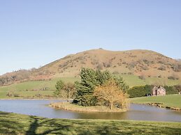 Old Hall Barn 2