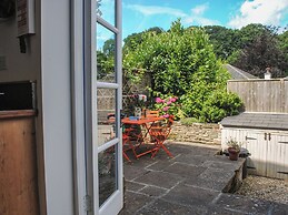 2 Court Cottages