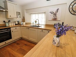White Swan Cottage