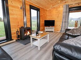 Bryn Eiddon Log Cabin