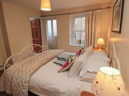 Salmon Cottage