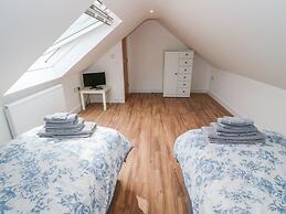 Llwyd Coed Canol