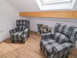 Llwyd Coed Canol