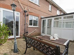 The Lookout -the House With A View