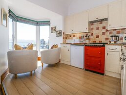 Bay View Apartment