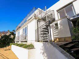 Courtenay Villa