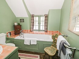 Fountain View Cottage