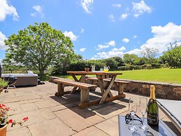 Sunbury Barn