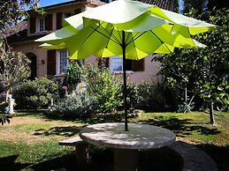 Au Jardin Fleuri