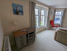 Sea Horizon View