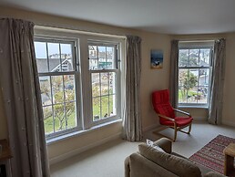 Sea Horizon View