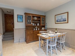 Riverhouse Lodge