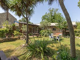 Riverhouse Lodge