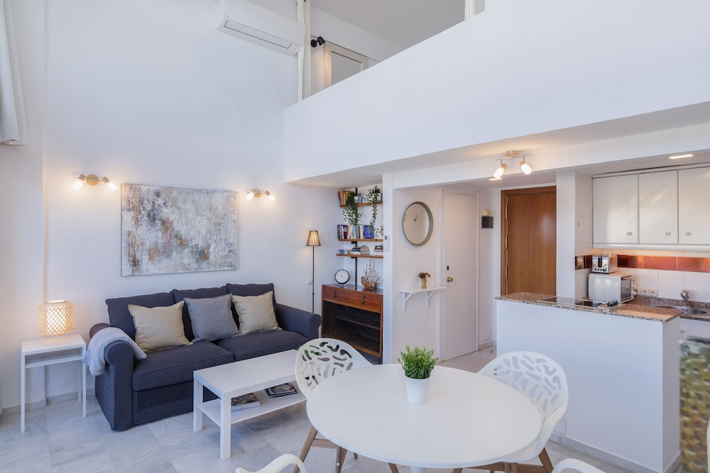 Skol Sea Views Apartments