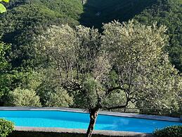 Stunning Medieval Mountain Retreat With Pool