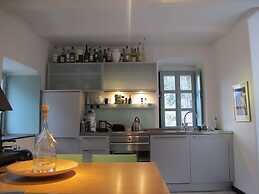 La Scala Within a Stunning 13th Century Setting
