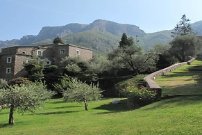Stunning Medieval Setting Surrounded by Mountains