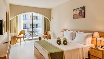 Olivia Palm Hotel