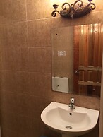 EM Royalle Hotel & Beach Resort