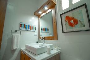 4 Master Suite Villa in Casa Linda