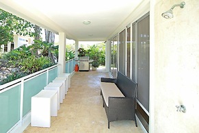 4 Master Suite Villa in Casa Linda
