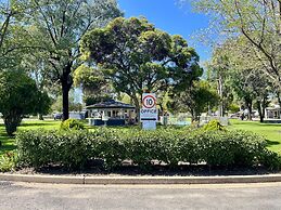 Young Tourist Park