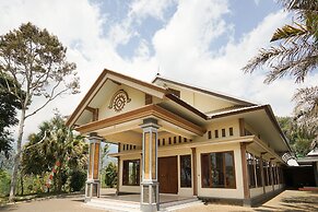 OYO 1483 Hotel Bumi Bermi Permai