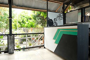 OYO 1853 Guest House D'makmoer