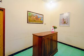 Hotel O Opak Village Bed & Breakfast
